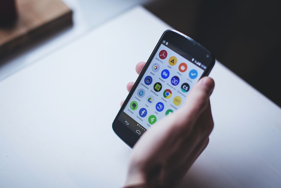 The Evolution of Operating Systems: From Batch Processing to AI Kernels